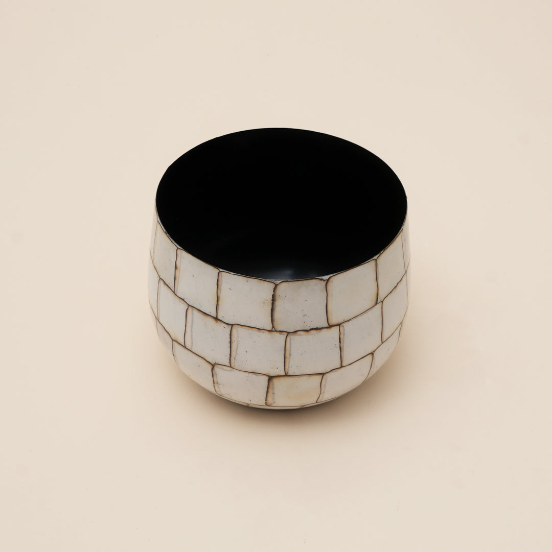 Set of 3 Vintage Crackle Glaze Round Iron Planter Pot – White Stone Mosaic Design