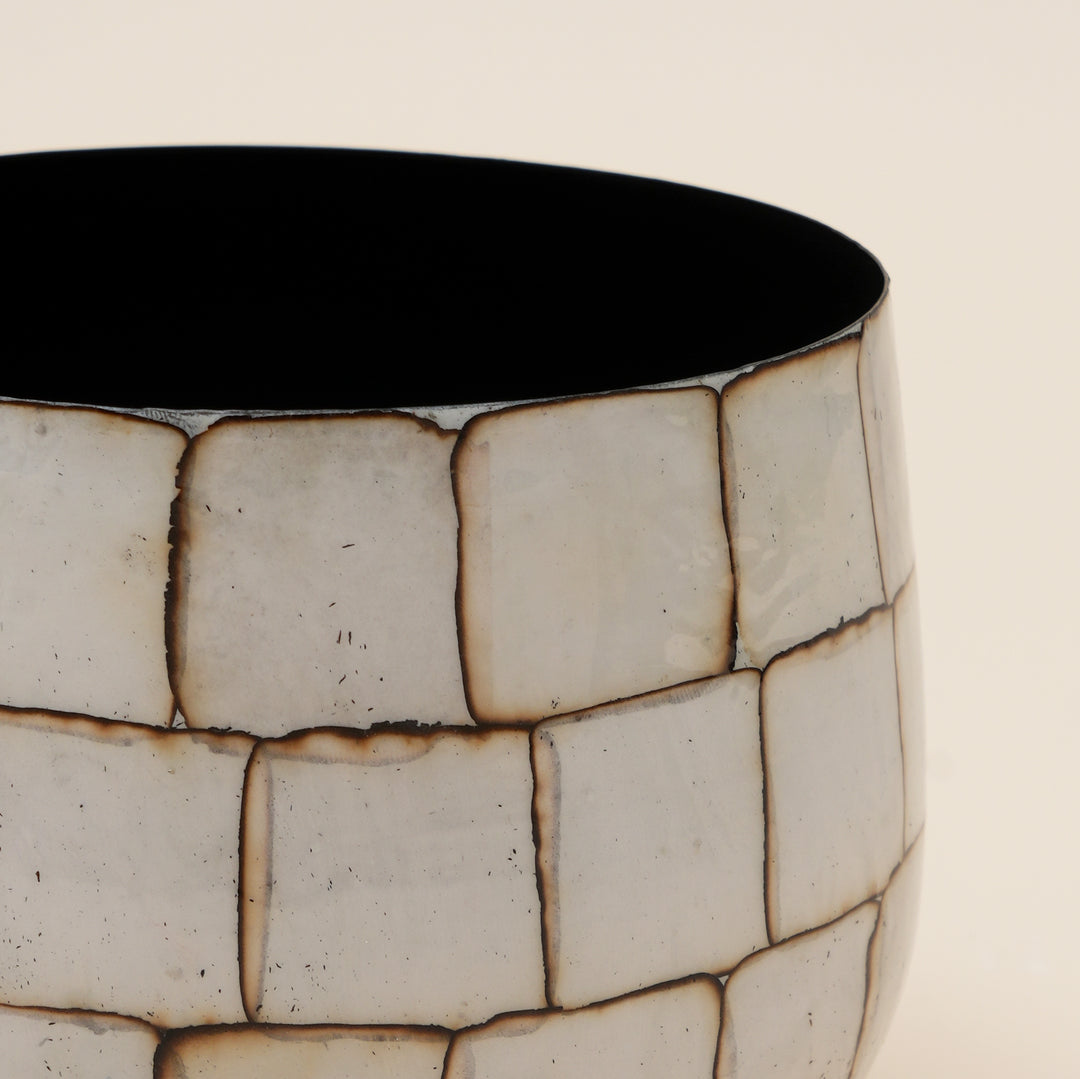 Set of 3 Vintage Crackle Glaze Round Iron Planter Pot – White Stone Mosaic Design