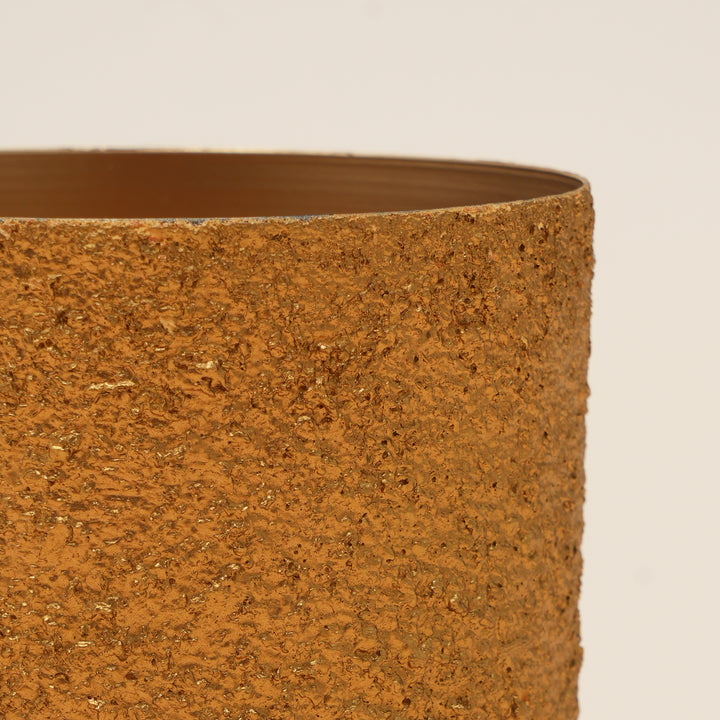 Gilded Stone Texture Iron Pot – Rustic Gold Decorative Planter