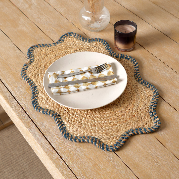 Natural Jute Scalloped Braided Placemat – Handmade Table Mat for Home Décor