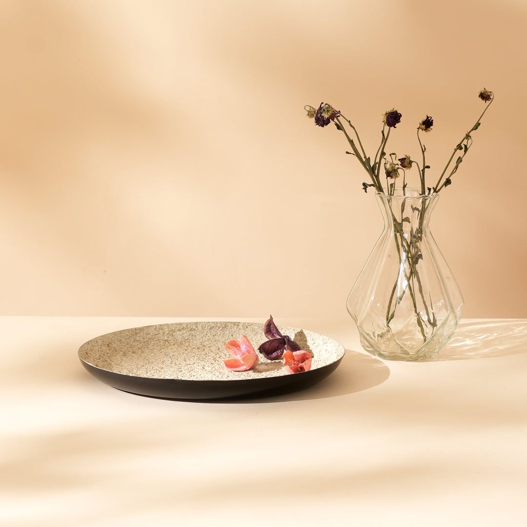Aurum Slate Round Iron Tray – Minimalist Stone-Effect Decorative Display Tray
