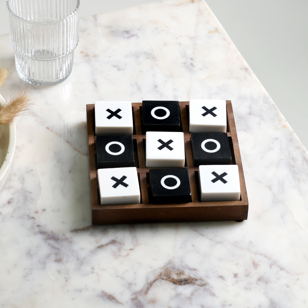 Modern Resin Tic Tac Toe Game Set. | Luxury Home Décor Accent |