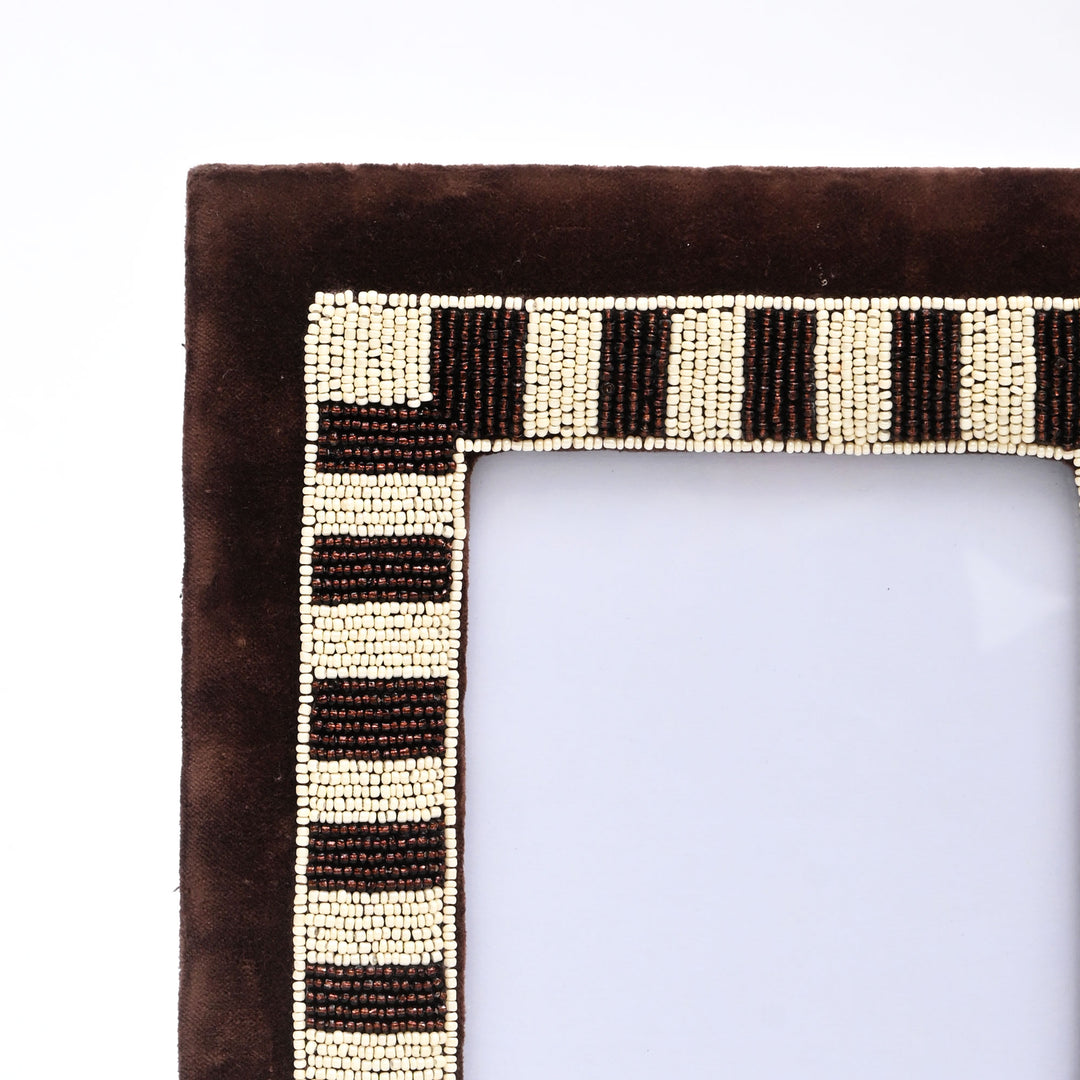 Classic Mocha Striped Photo Frame 5×7 Inch – Brown & Beige