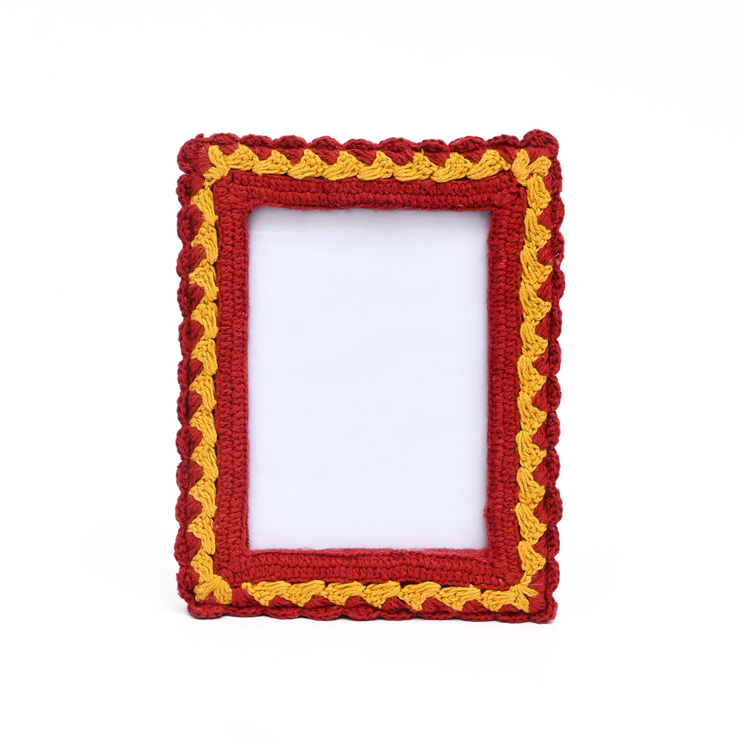 Amber Harvest Crochet Photo Frame 5×7 Inch – Orange & Pink