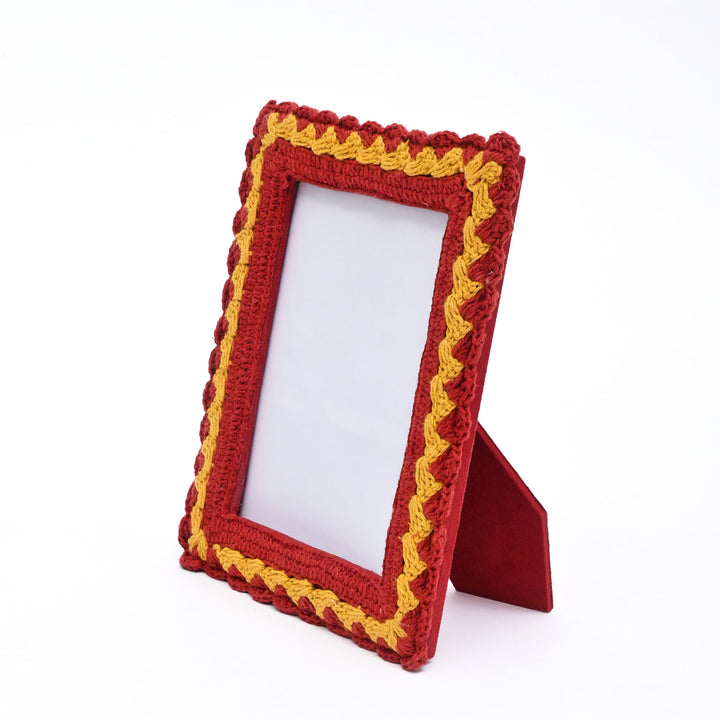 Amber Harvest Crochet Photo Frame 5×7 Inch – Orange & Pink
