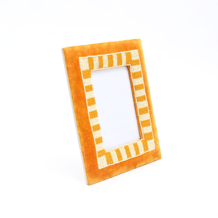 Sandstone Striped Elegance Photo Frame 5×7 Inch – Yellow & Beige
