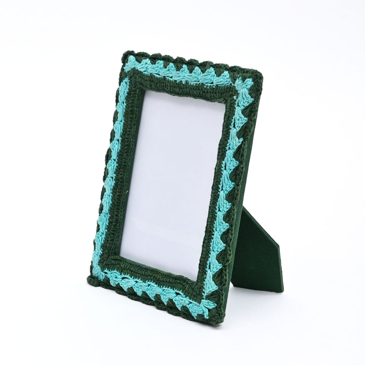 Sage Serenity Crochet Photo Frame 5×7 Inch – Green & Blue Décor
