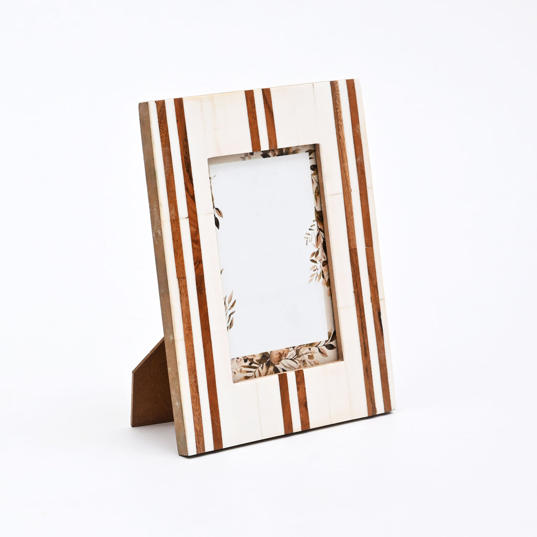 Modern Striped Resin Photo Frame | Home & Office Décor