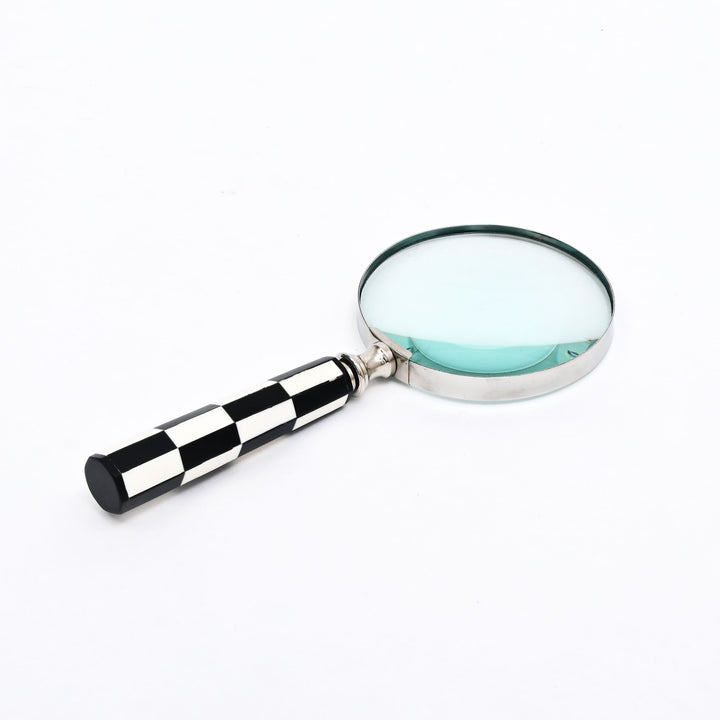 Classic Checkered Handle Magnifying Glass in Steel & Resin | Black