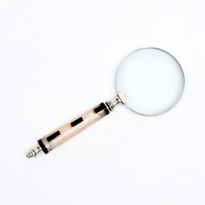 Resin Handle Magnifying Glass with Steel Frame | Black & White