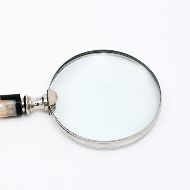 Resin Handle Magnifying Glass with Steel Frame | Black & White