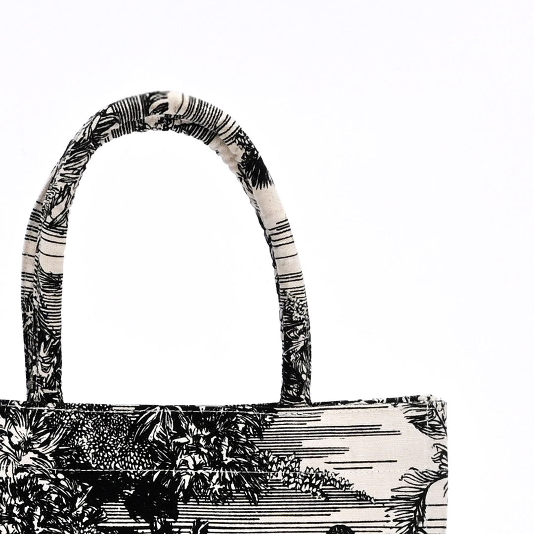 Wild Printed Canvas Gift Bag – Reusable Eco-Friendly Tote