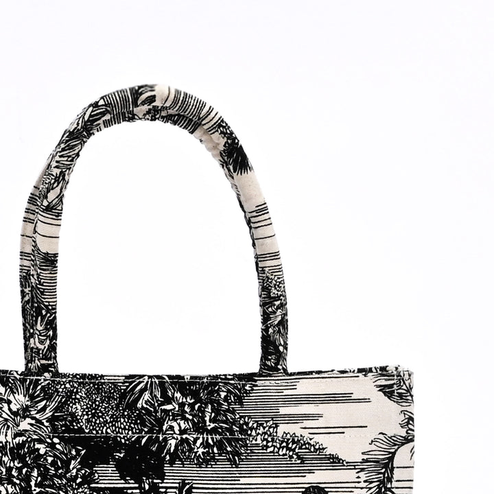 Wild Printed Canvas Gift Bag – Reusable Eco-Friendly Tote