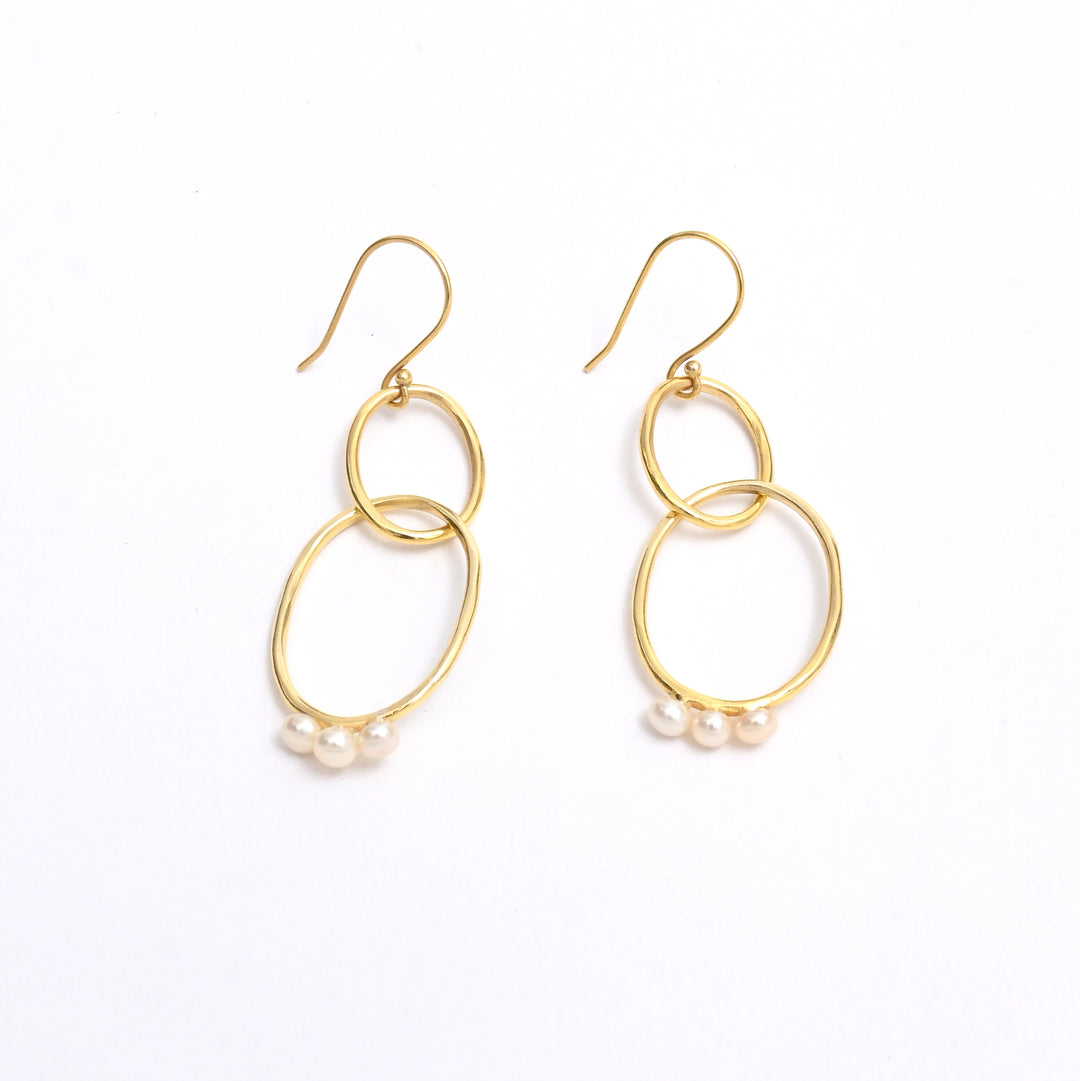 Hoop Earrings – Opulent Pearl Finish