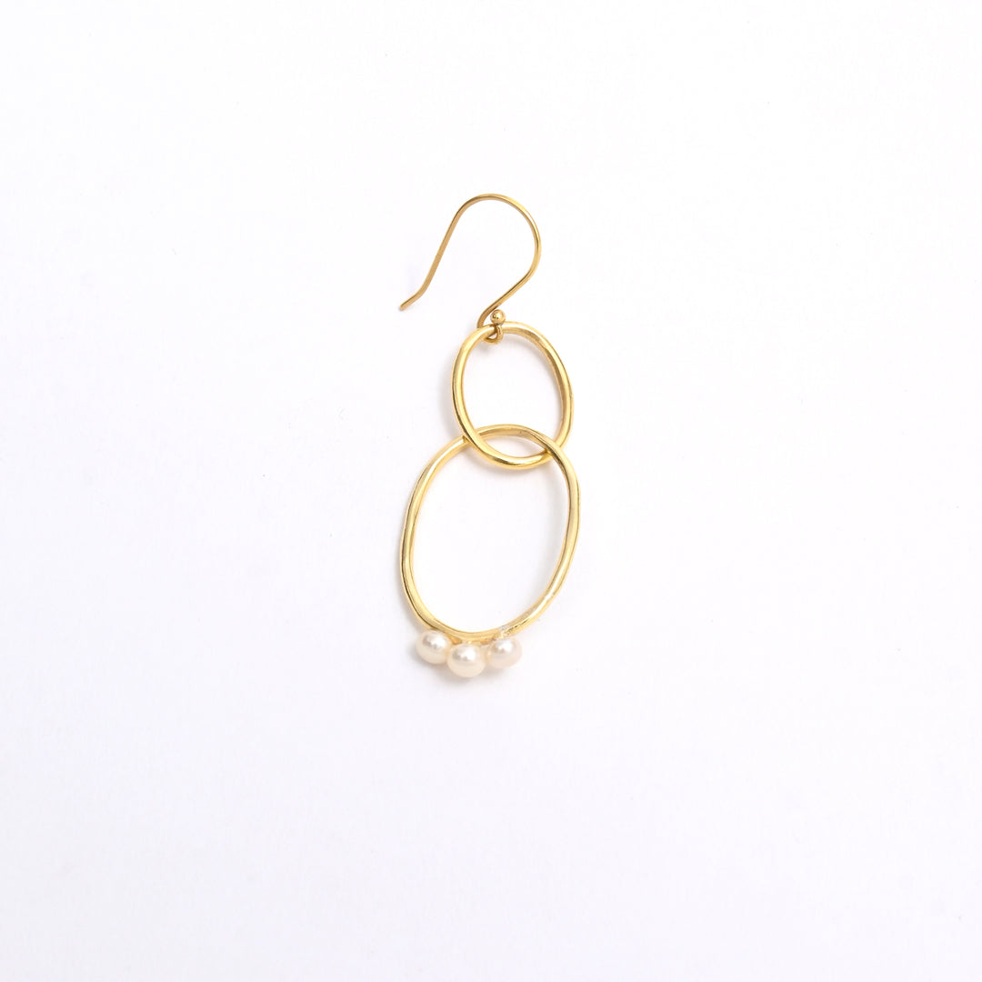 Hoop Earrings – Opulent Pearl Finish