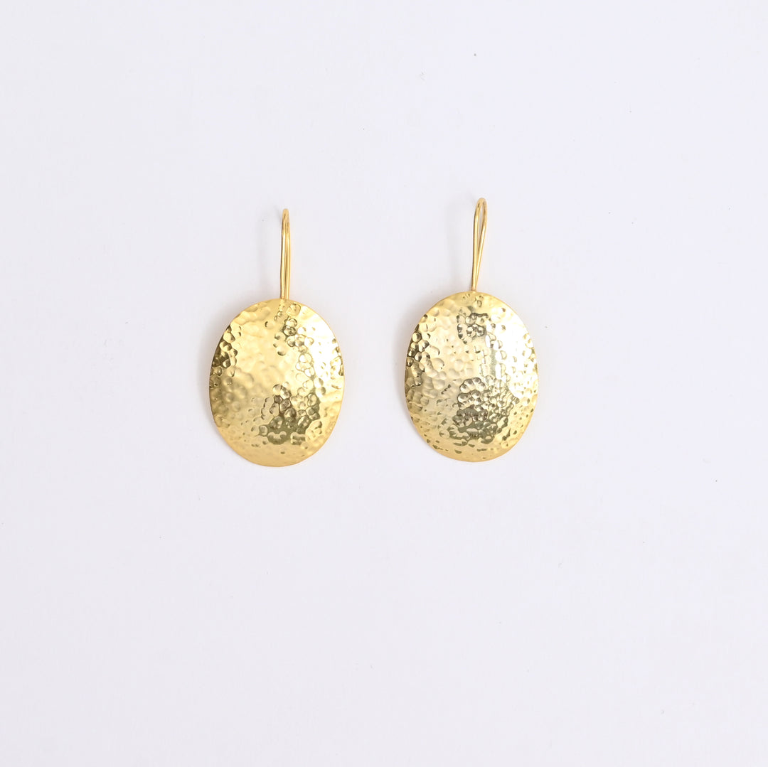 Round Gold Earrings – Elegant Circle Design