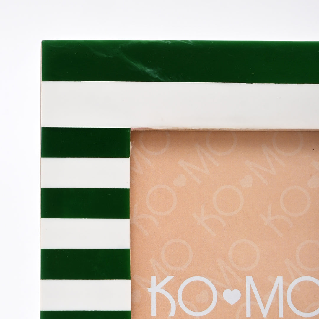 Green Striped Resin Photo Frame 4x6 Inch Modern Tabletop