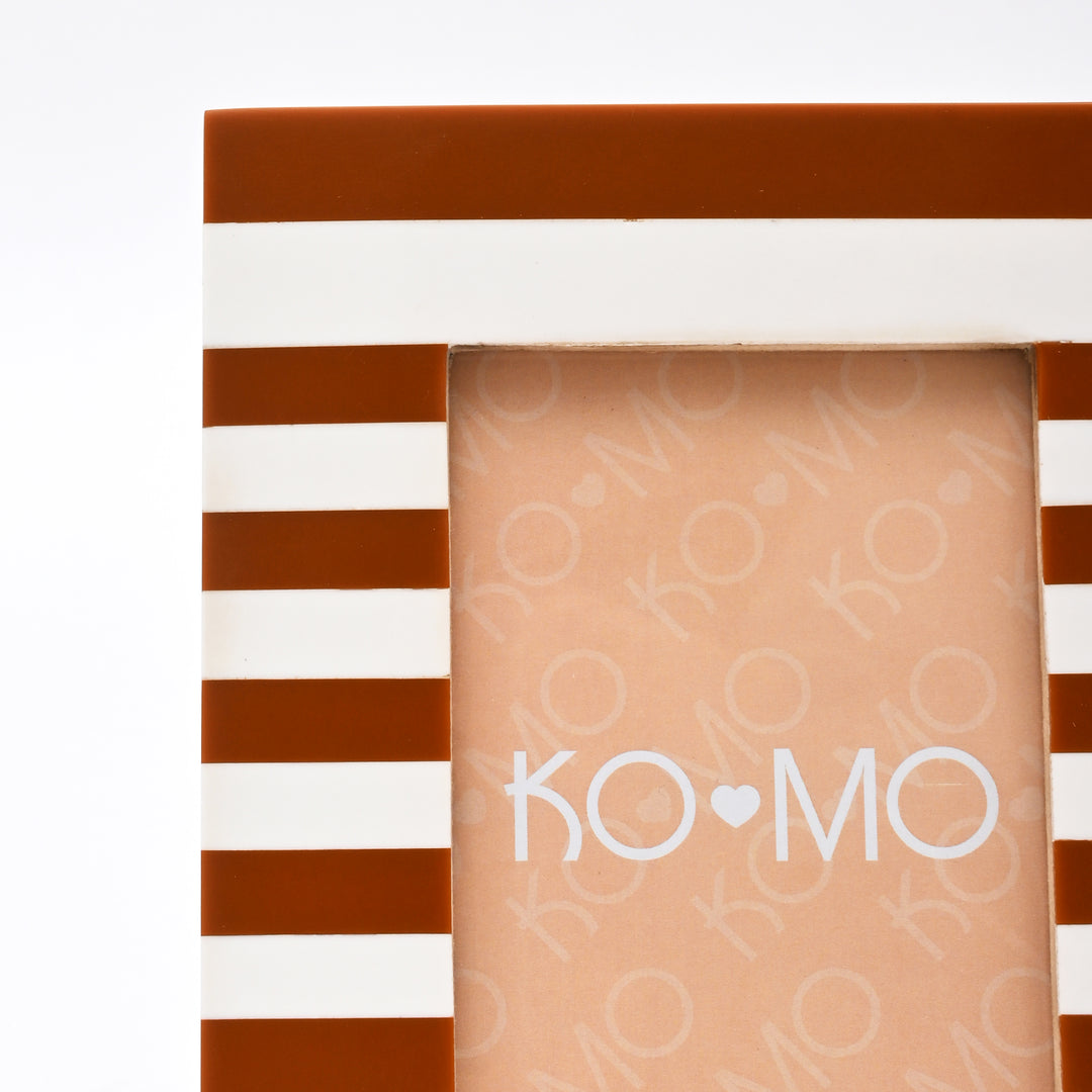 Brown Striped Resin Photo Frame 4x6 Inch Modern MDF Décor