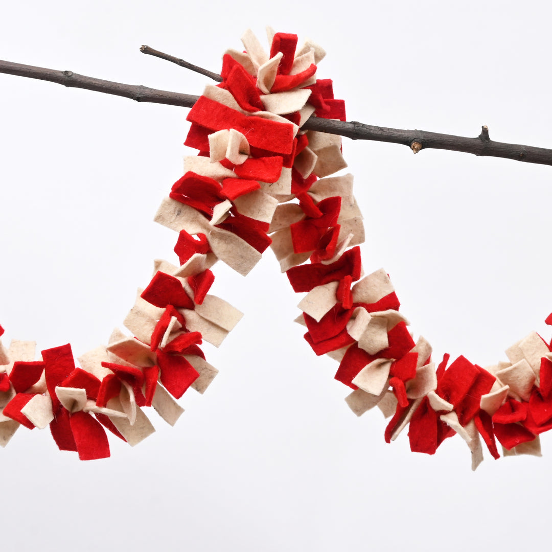 Dense Red and White Felt Christmas Garland