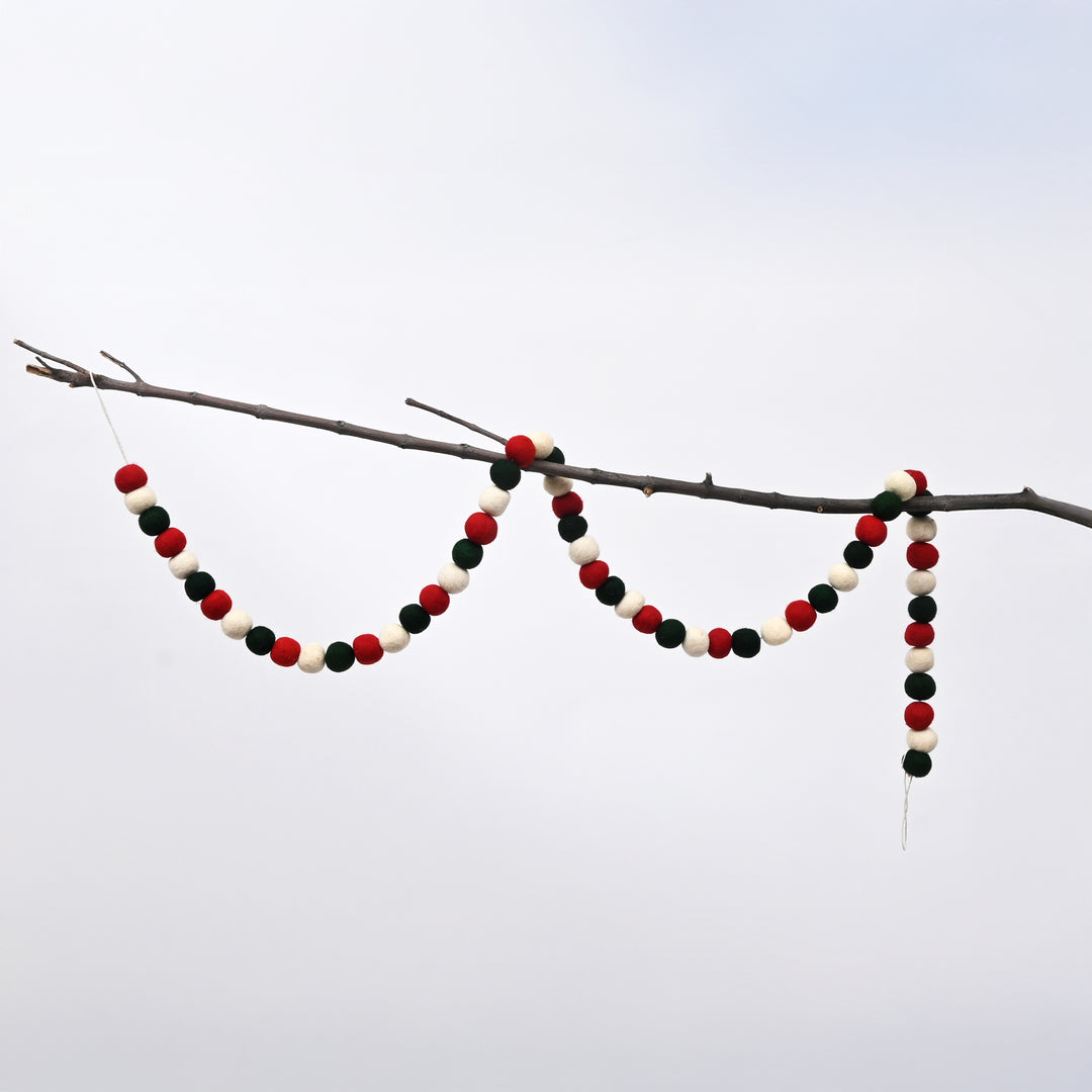 Red and Green Felt Ball Christmas Garland