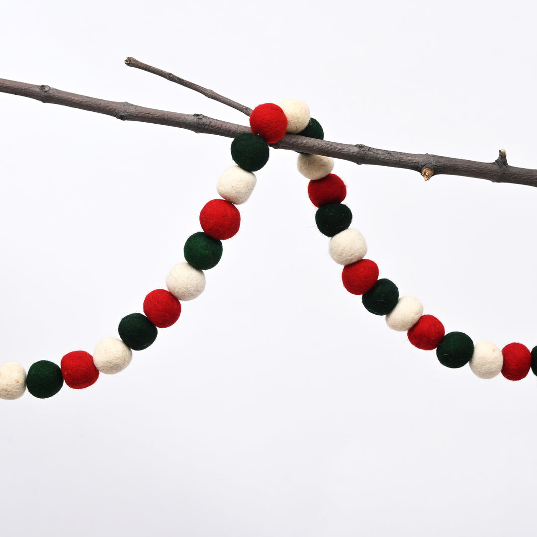 Red and Green Felt Ball Christmas Garland