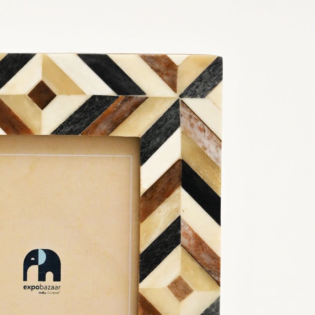 Brick Pattern Inlay Photo Frame – 4x6 inches