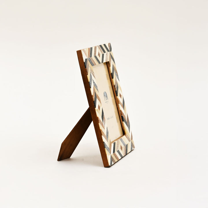 Brick Pattern Inlay Photo Frame – 5x7 inches