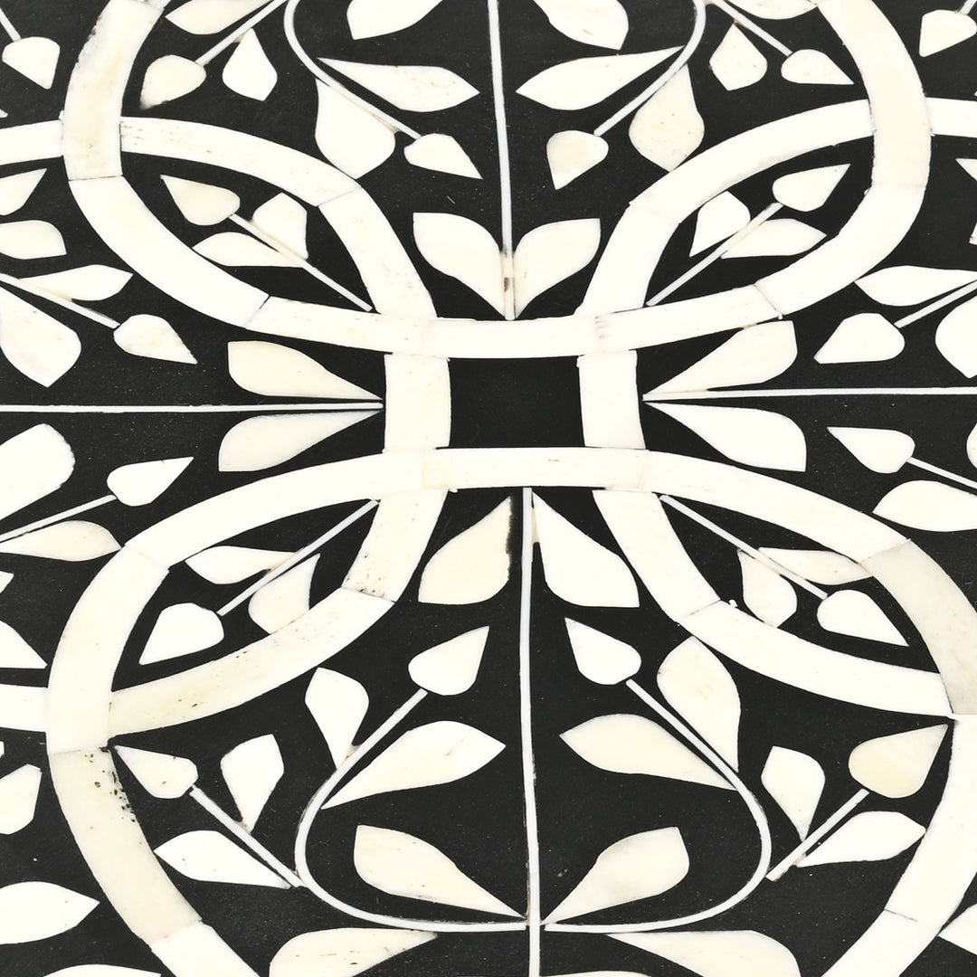 Bandeja redonda con incrustación de hueso floral