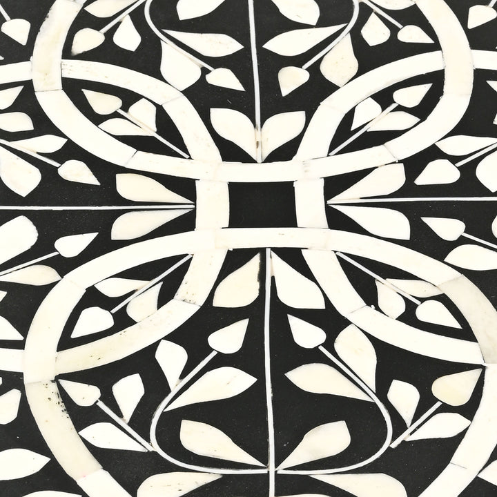 Bandeja redonda con incrustación de hueso floral