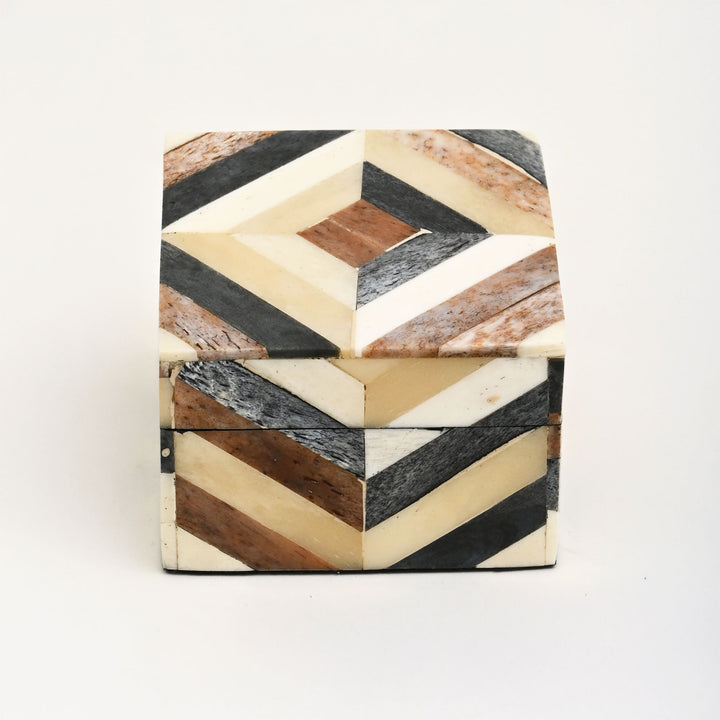 Brick Pattern Inlay Pill Box