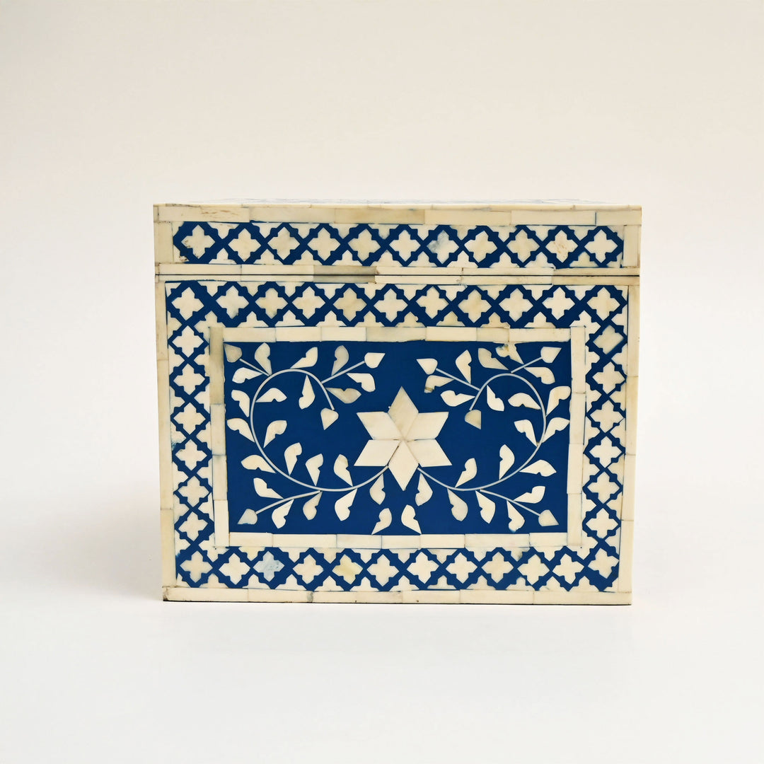 Scatola da Comò con Intarsio in Osso Floreale