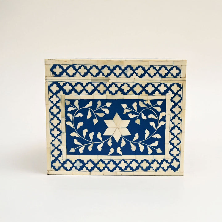 Scatola da Comò con Intarsio in Osso Floreale