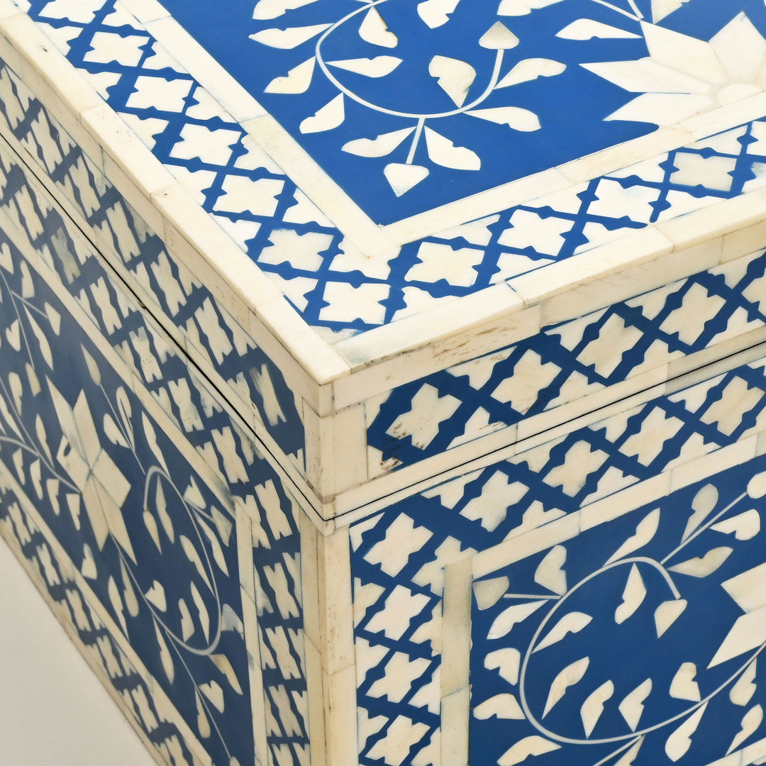 Scatola da Comò con Intarsio in Osso Floreale