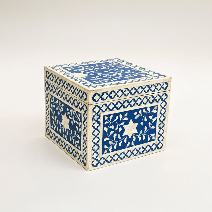 Scatola da Comò con Intarsio in Osso Floreale