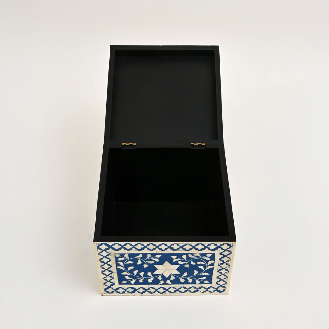 Scatola da Comò con Intarsio in Osso Floreale