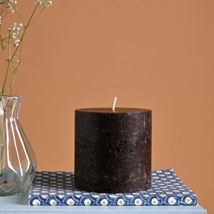 Myrrh & Amber Marble Pillar Candle – Bronze Collection | Handcrafted Marble Finish Wax Candle with Warm Resinous Fragrance | Luxurious Home Décor Accent