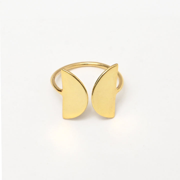 Gold Fan Ring – Modern Open Band Design