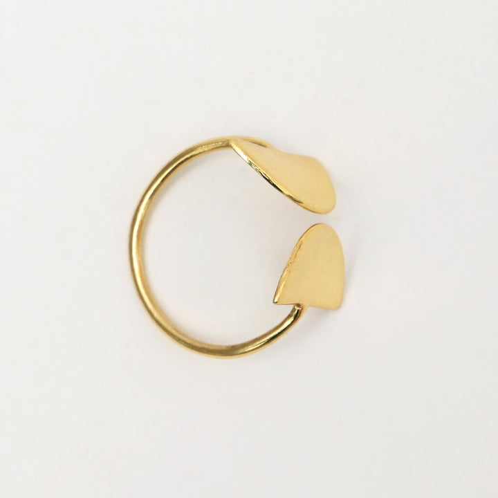 Gold Fan Ring – Modern Open Band Design