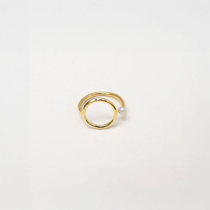 Pearl Ring – Radiance Style