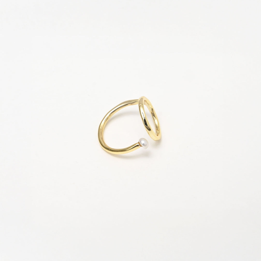 Pearl Ring – Radiance Style