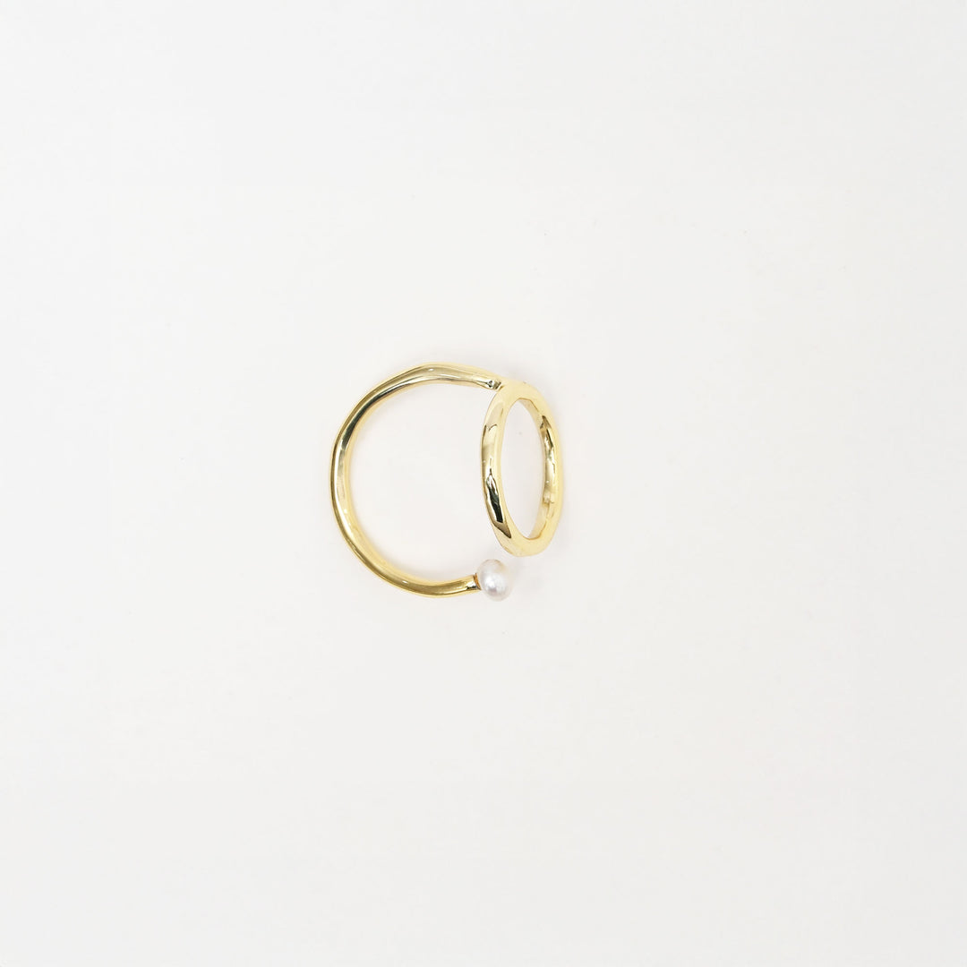 Pearl Ring – Radiance Style