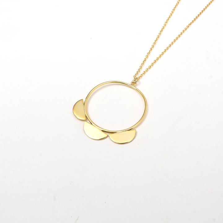 Floral Necklace – Circle of Petals