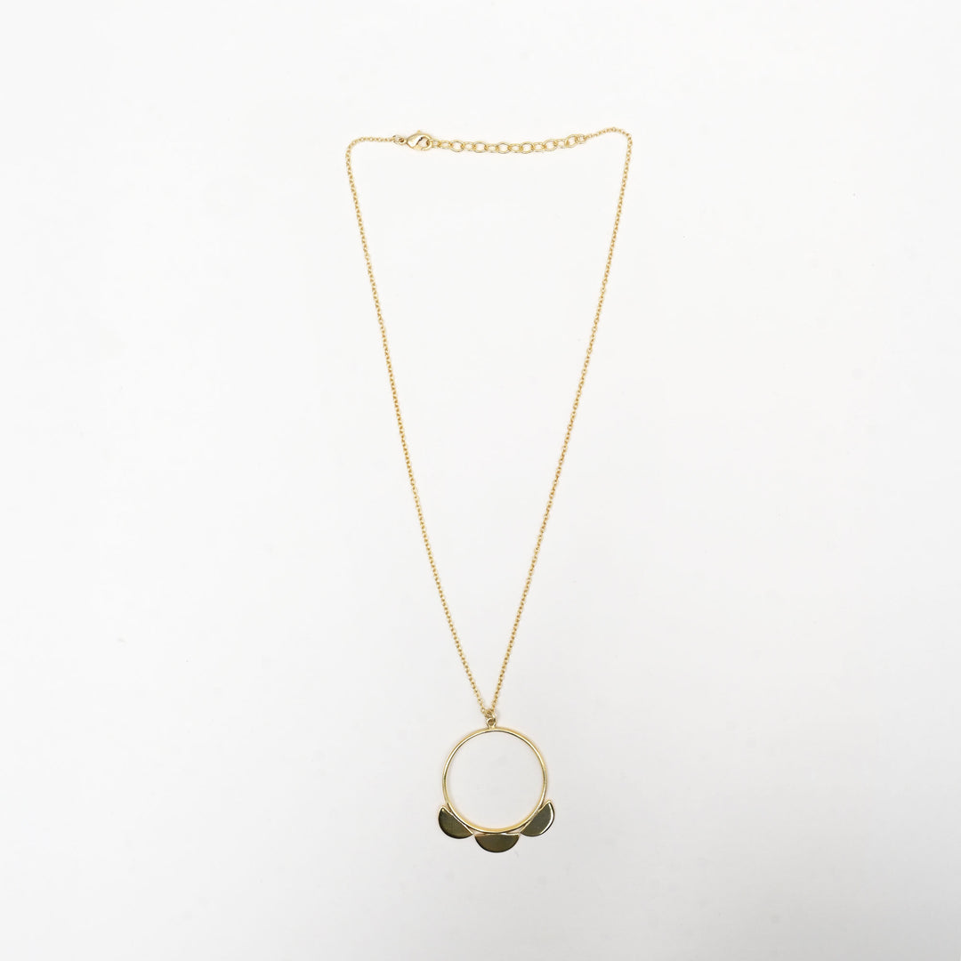Floral Necklace – Circle of Petals