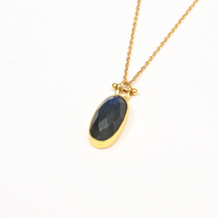 Labradorite Pendant Necklace – Mystic Glow Finish