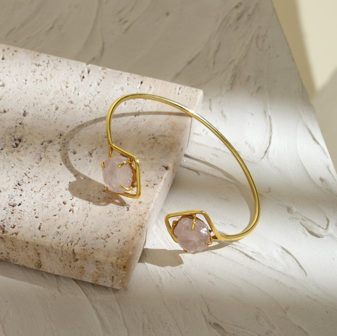 Quartz Bracelet – Blossom Detailing