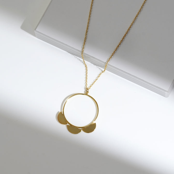 Floral Necklace – Circle of Petals