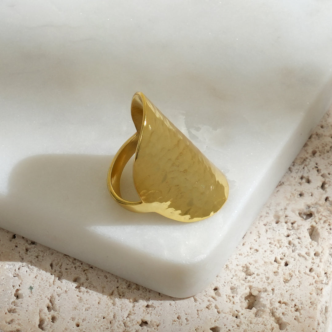 Gold Ring – Floral Design