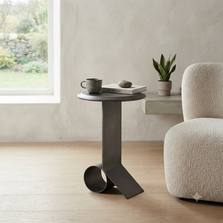 Solree Iron Side Table – Black Powder Coated Modern Accent (55 cm)