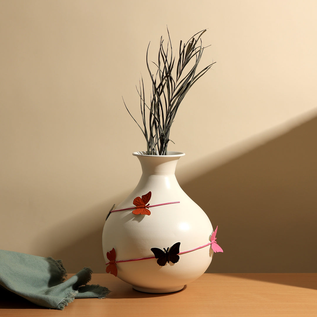 Off White Hand Painted Flower vase- HE-FV-0137