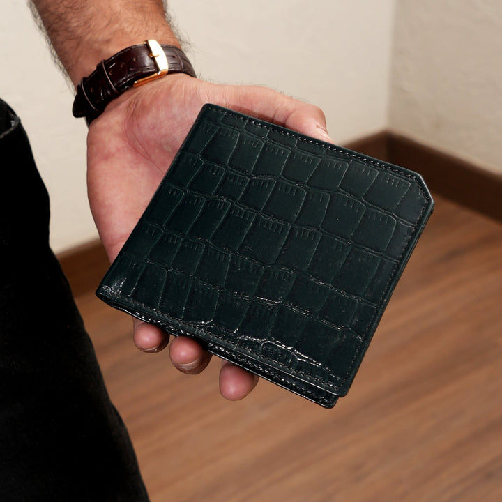 Luxury Green Napa Leather Wallet – Slim Croc-Pattern Design with Coin Pocket & Card Slots